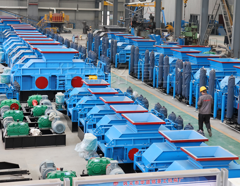 時產2000噸瀝青再生料雙齒輥破碎機一臺多少錢？